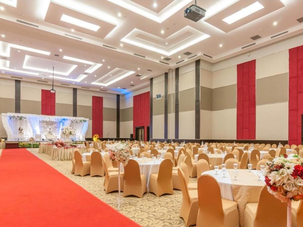 Dalton Hotel Makassar Eksteriør billede